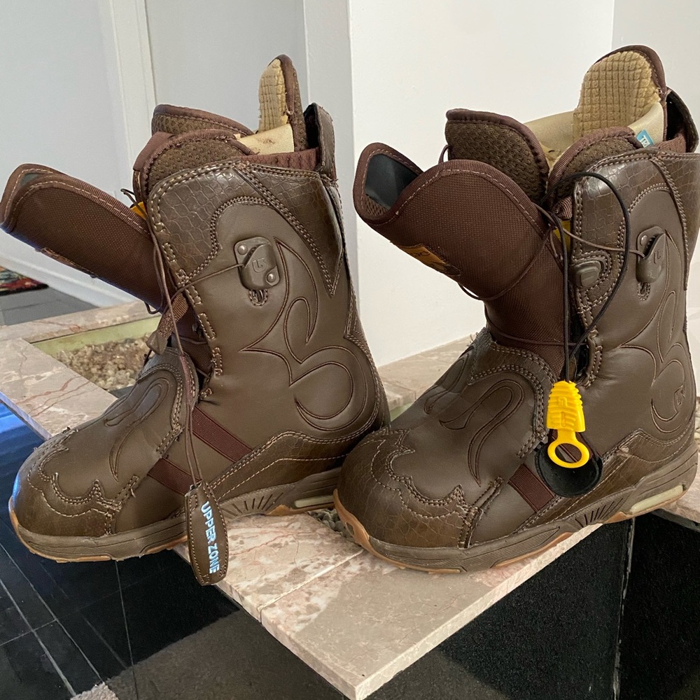 Burton IROC Snowboard Snowboarding Boots brown winter size 7 sport shoe
